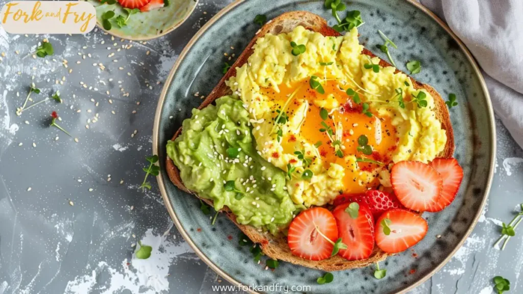 Healthy Avocado Toast with Eggs and Strawberries
